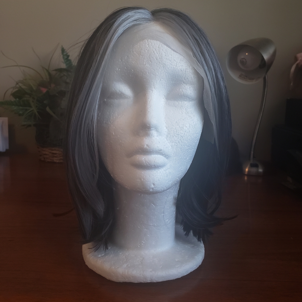 Beautiful Wig With Brown, Light And Dark Grey - Picture 2 of 15